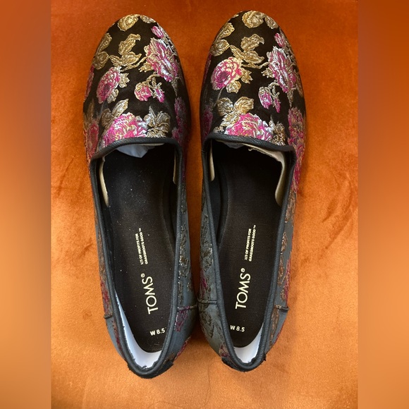 Toms Brand Women’s Darcy Flat Metallic Rose/Black Size 8.5 - Picture 2 of 4